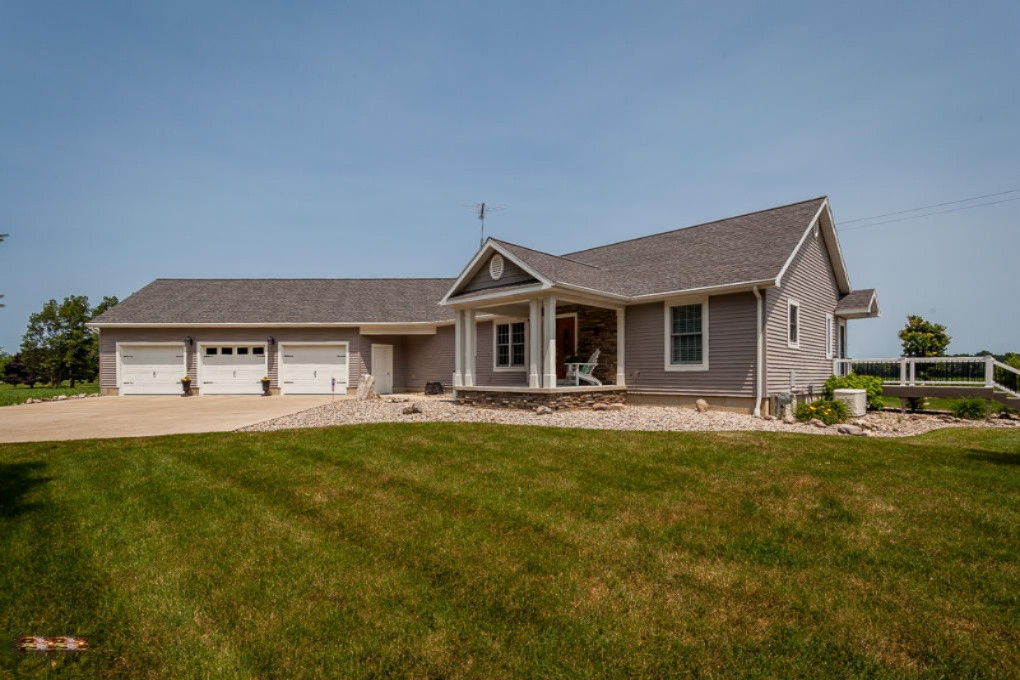 10875 Rainey Road Litchfield, MI 49252 - Photo 1 of 36 IMG_3923