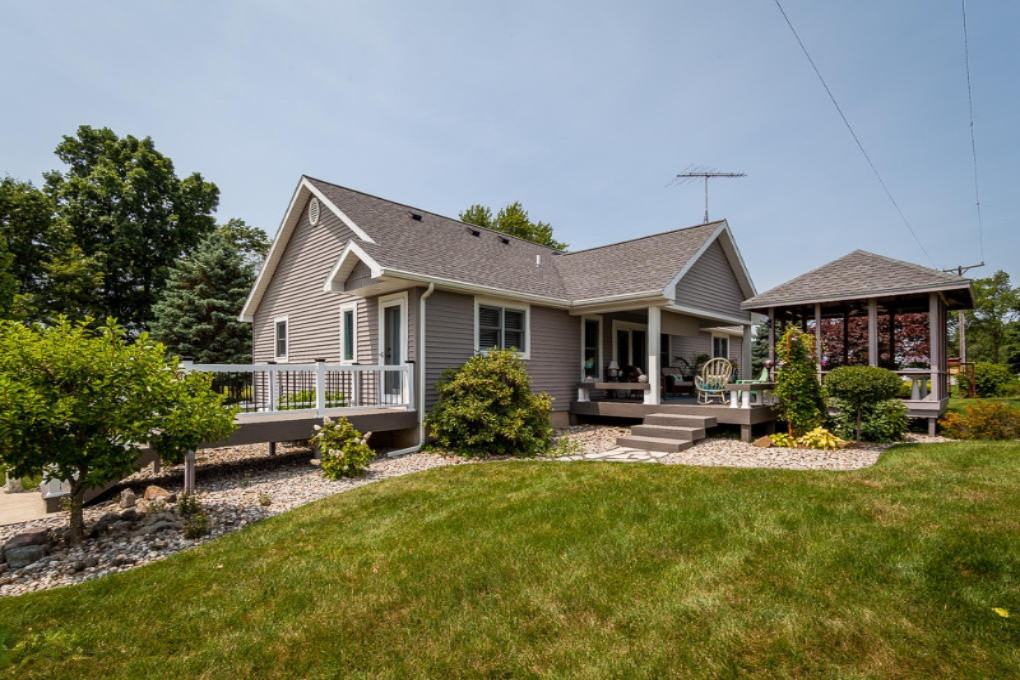 10875 Rainey Road Litchfield, MI 49252 - Photo 4 of 36 IMG_3913