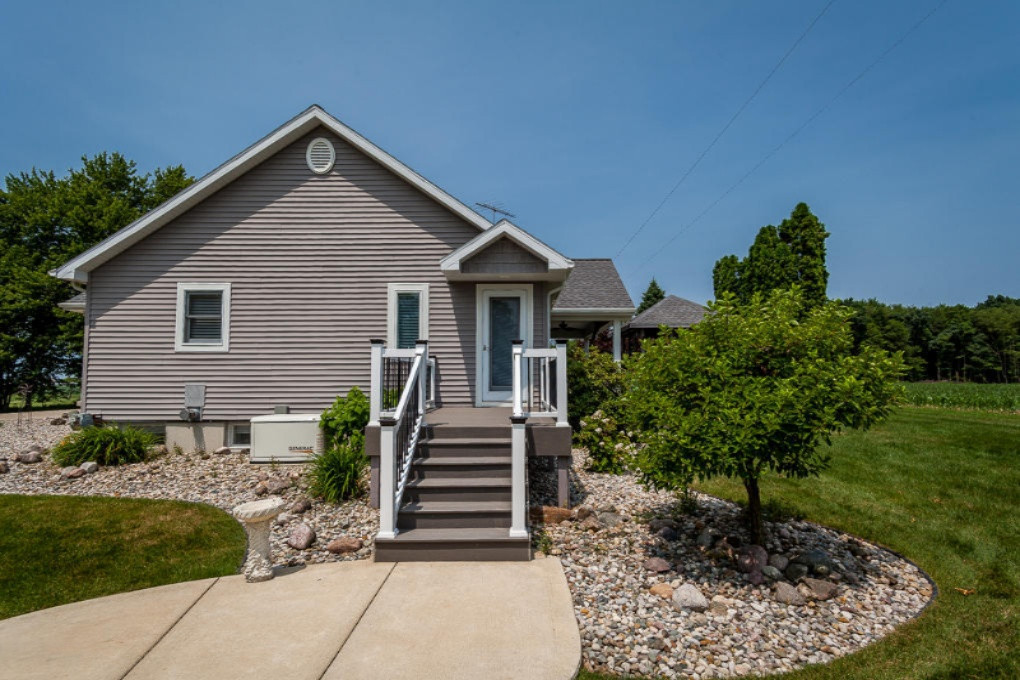 10875 Rainey Road Litchfield, MI 49252 - Photo 6 of 36 IMG_3901