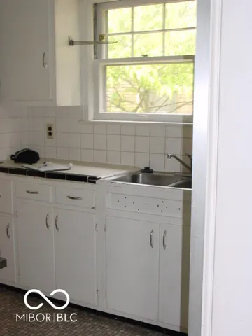 $1,195 | 805 Berkley Road, Indianapolis, IN 46208