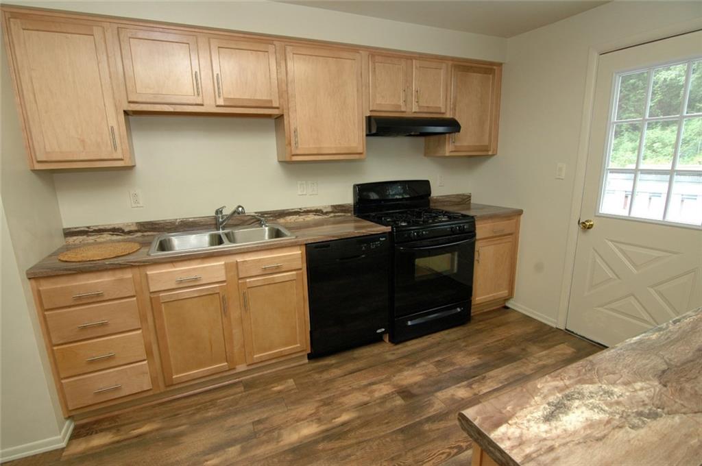 1741 O'Block Road Pittsburgh, PA 15239 - Photo 11 of 24 Gallery Image 11