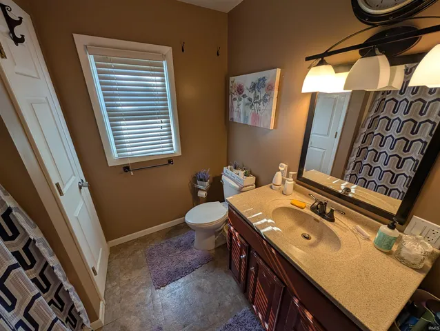 $199,900 | 301 Hawk Lane, Oaktown, IN 47561