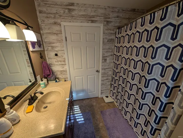 $199,900 | 301 Hawk Lane, Oaktown, IN 47561