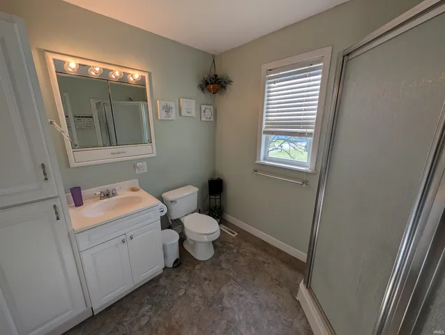 $199,900 | 301 Hawk Lane, Oaktown, IN 47561