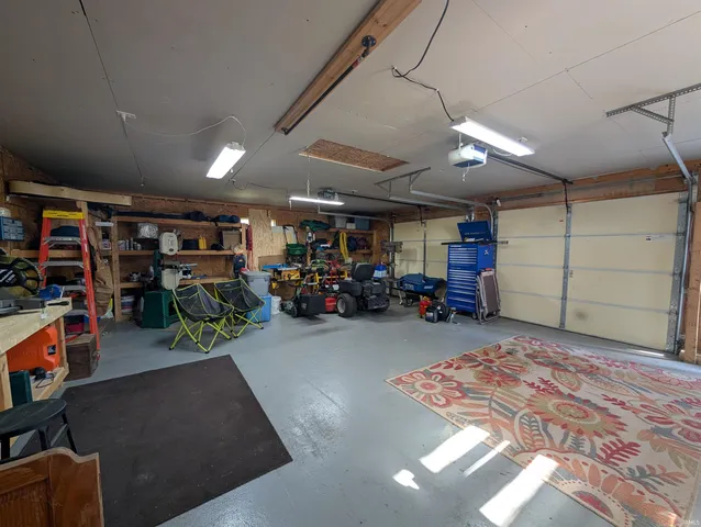 $199,900 | 301 Hawk Lane, Oaktown, IN 47561