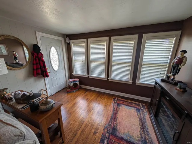 $199,900 | 301 Hawk Lane, Oaktown, IN 47561