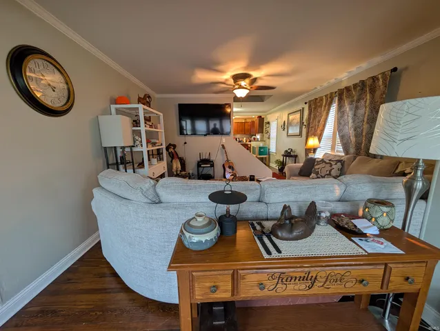 $199,900 | 301 Hawk Lane, Oaktown, IN 47561