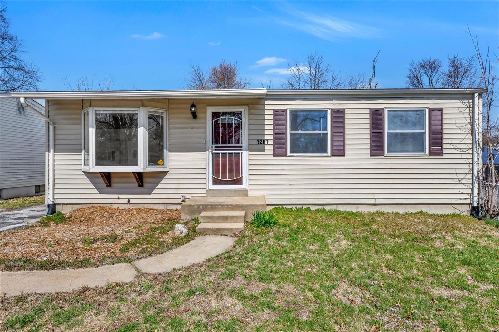 1201 Rhea Avenue St. Louis, MO 63138 - Photo 1 of 30