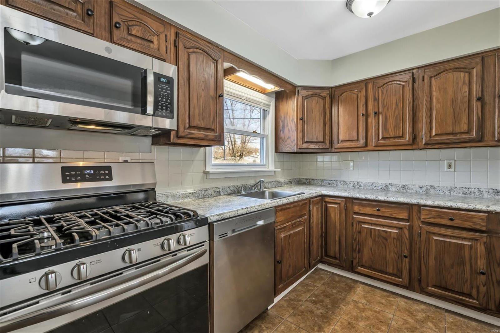 1201 Rhea Avenue St. Louis, MO 63138 - Photo 14 of 30