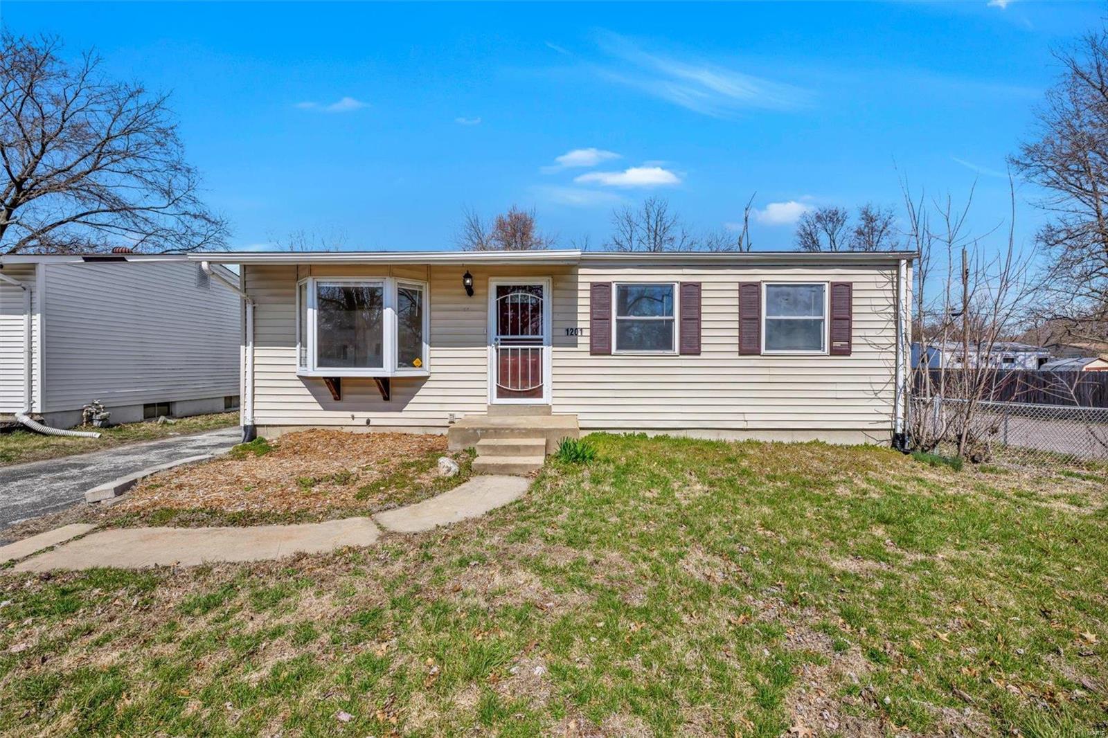 1201 Rhea Avenue St. Louis, MO 63138 - Photo 2 of 30