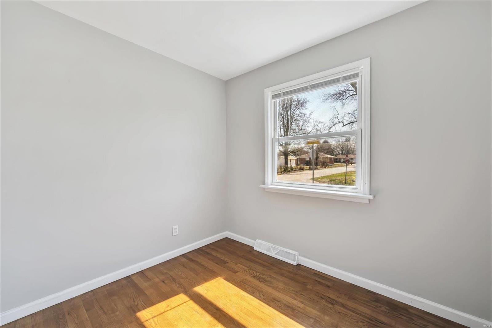 1201 Rhea Avenue St. Louis, MO 63138 - Photo 8 of 30