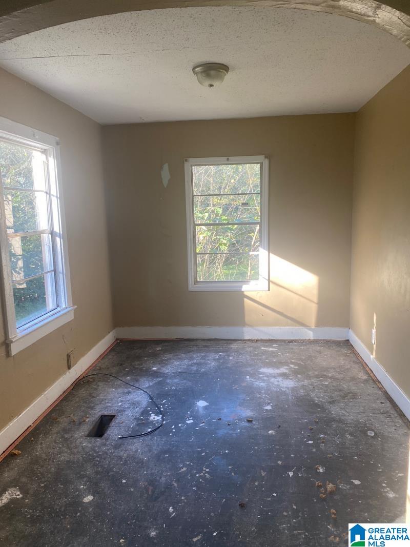 1408 Pineview Road Birmingham, AL 35228 - Photo 4 of 6