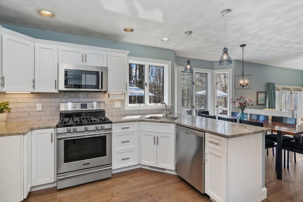 12 Rainbow Ridge Way Georgetown, MA 01833 - Photo 11 of 42 Gallery Image 11