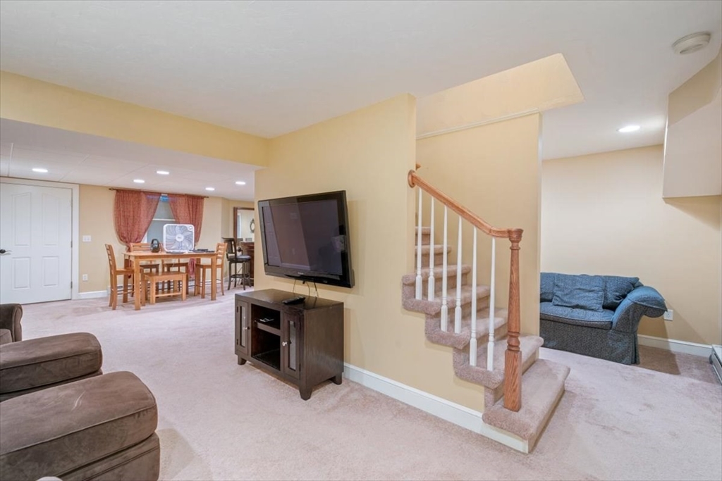 12 Rainbow Ridge Way Georgetown, MA 01833 - Photo 34 of 42 Gallery Image 34