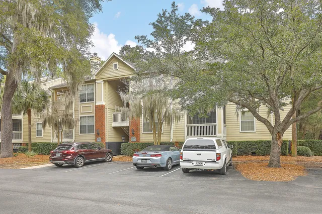 $3,500 | 1600 Long Grove Drive, Unit 1417, Mount Pleasant, SC 29464