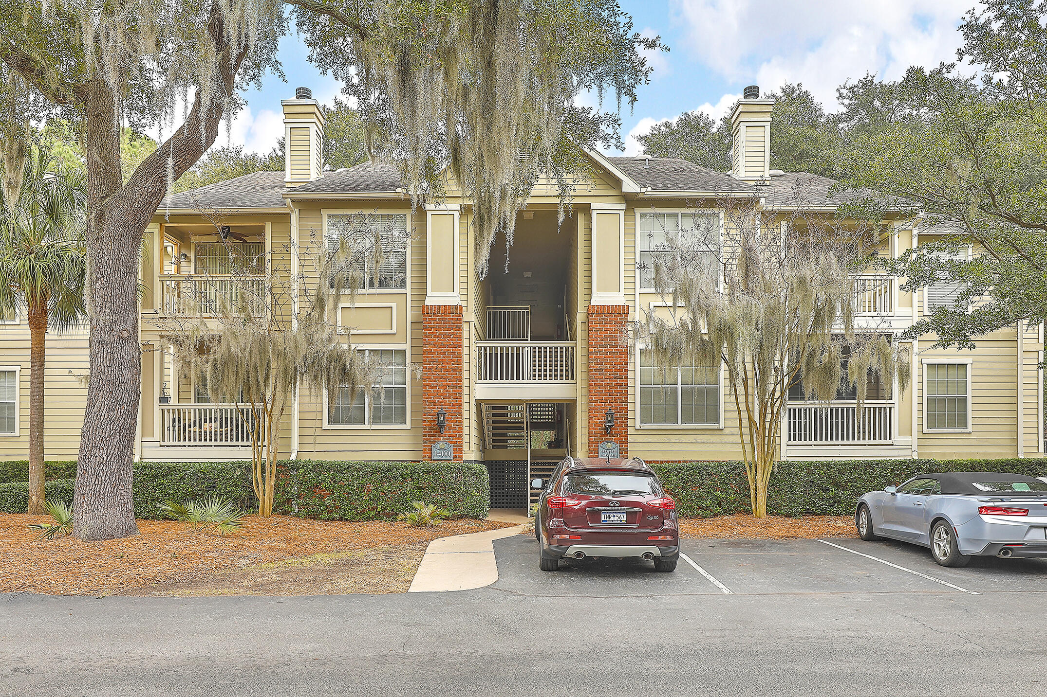 1600 Long Grove Drive, Unit 1417 Mount Pleasant, SC 29464 - Photo 2 of 31 1R3A1804_05_06_07_08_09_10