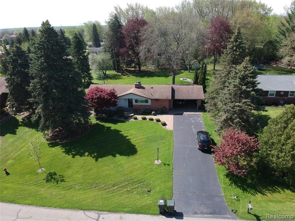 95 Boyken Road Rochester, MI 48307 - Photo 4 of 35