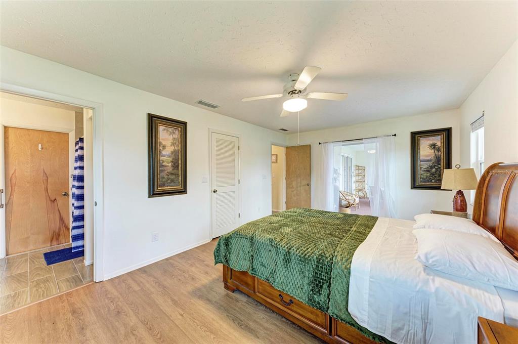 1640 Saturn Road Venice, FL 34293 - Photo 15 of 79