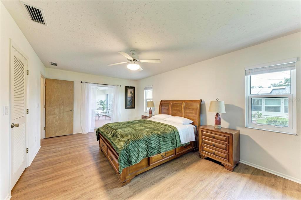 1640 Saturn Road Venice, FL 34293 - Photo 16 of 79