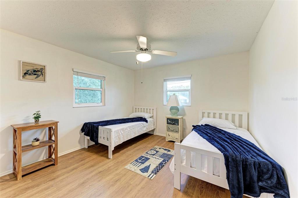 1640 Saturn Road Venice, FL 34293 - Photo 24 of 79