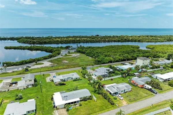 $2,250 | 1640 Saturn Road, Venice, FL 34293