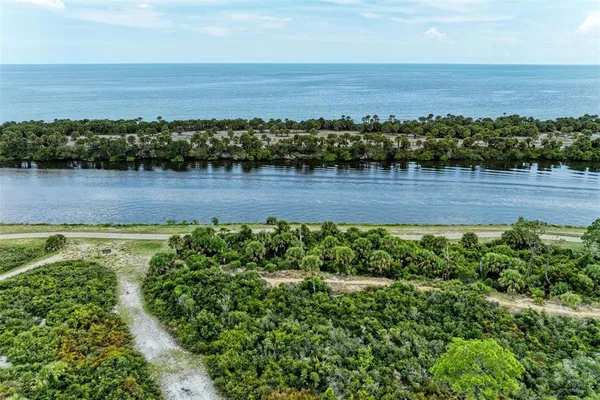 $2,250 | 1640 Saturn Road, Venice, FL 34293