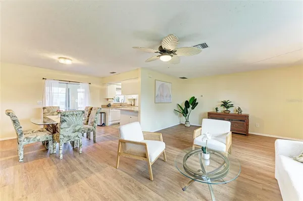 $2,250 | 1640 Saturn Road, Venice, FL 34293