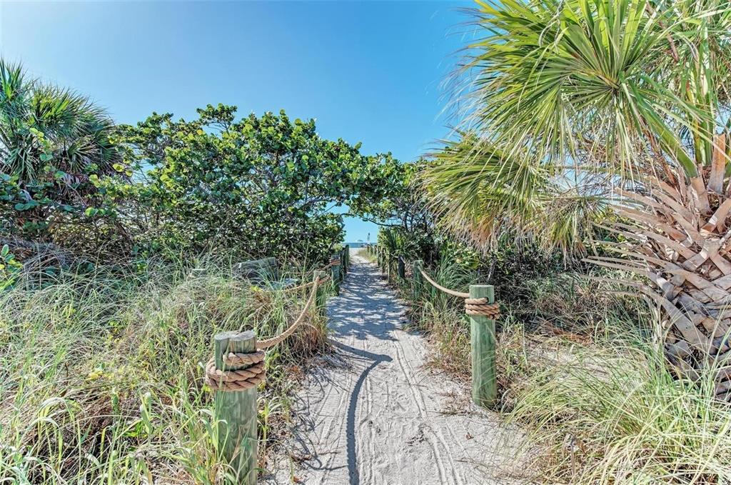 1640 Saturn Road Venice, FL 34293 - Photo 64 of 79