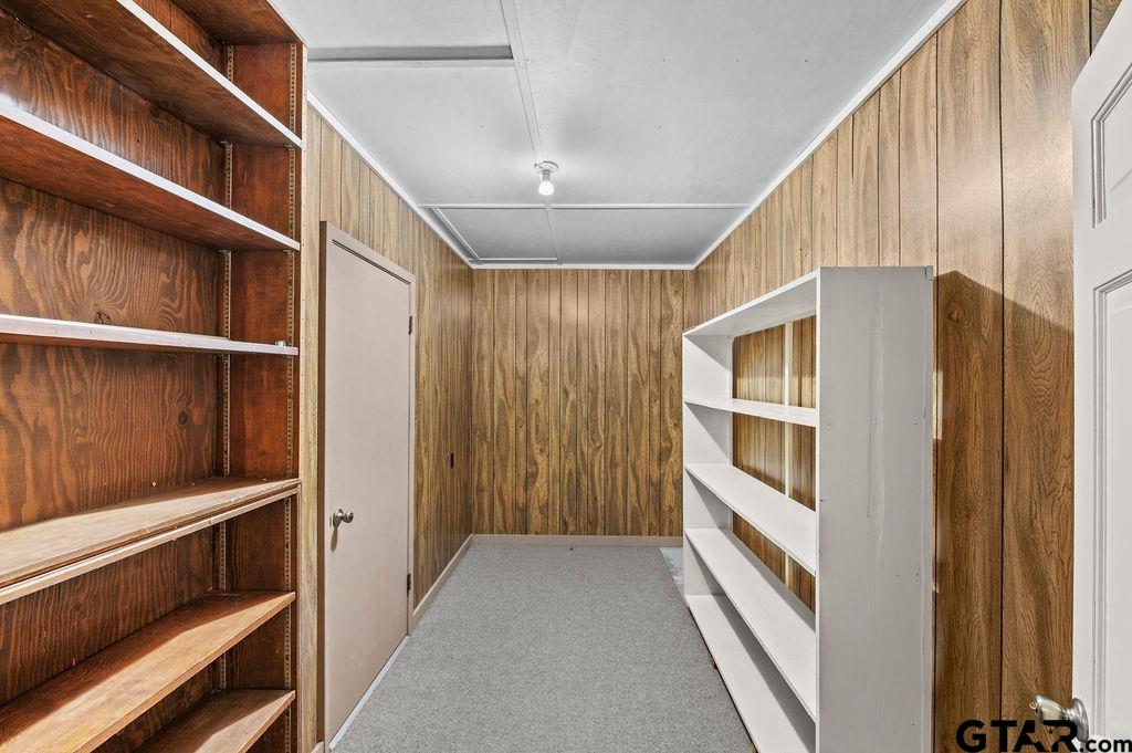 610 Tamy Street Quitman, TX 75783 - Photo 12 of 29 a view of walk in closet