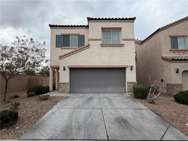 $2,000 | 2899 Rough Green Street, Las Vegas, NV 89117