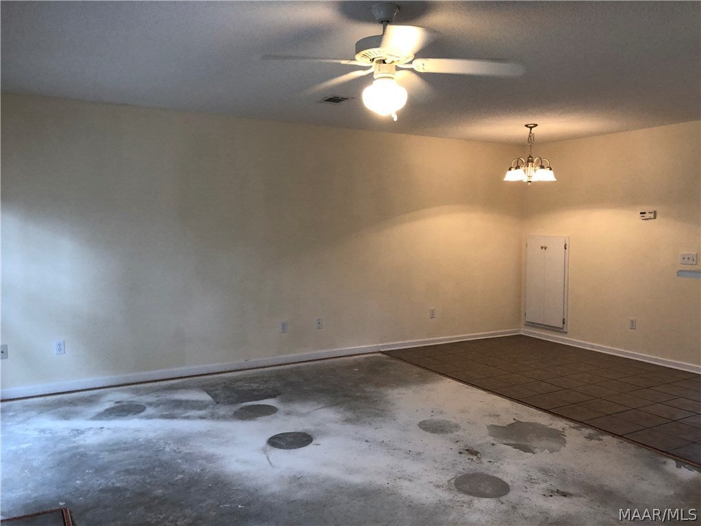 160 South Spring View Drive Enterprise, AL 36330 - Photo 7 of 22 Gallery Image 7