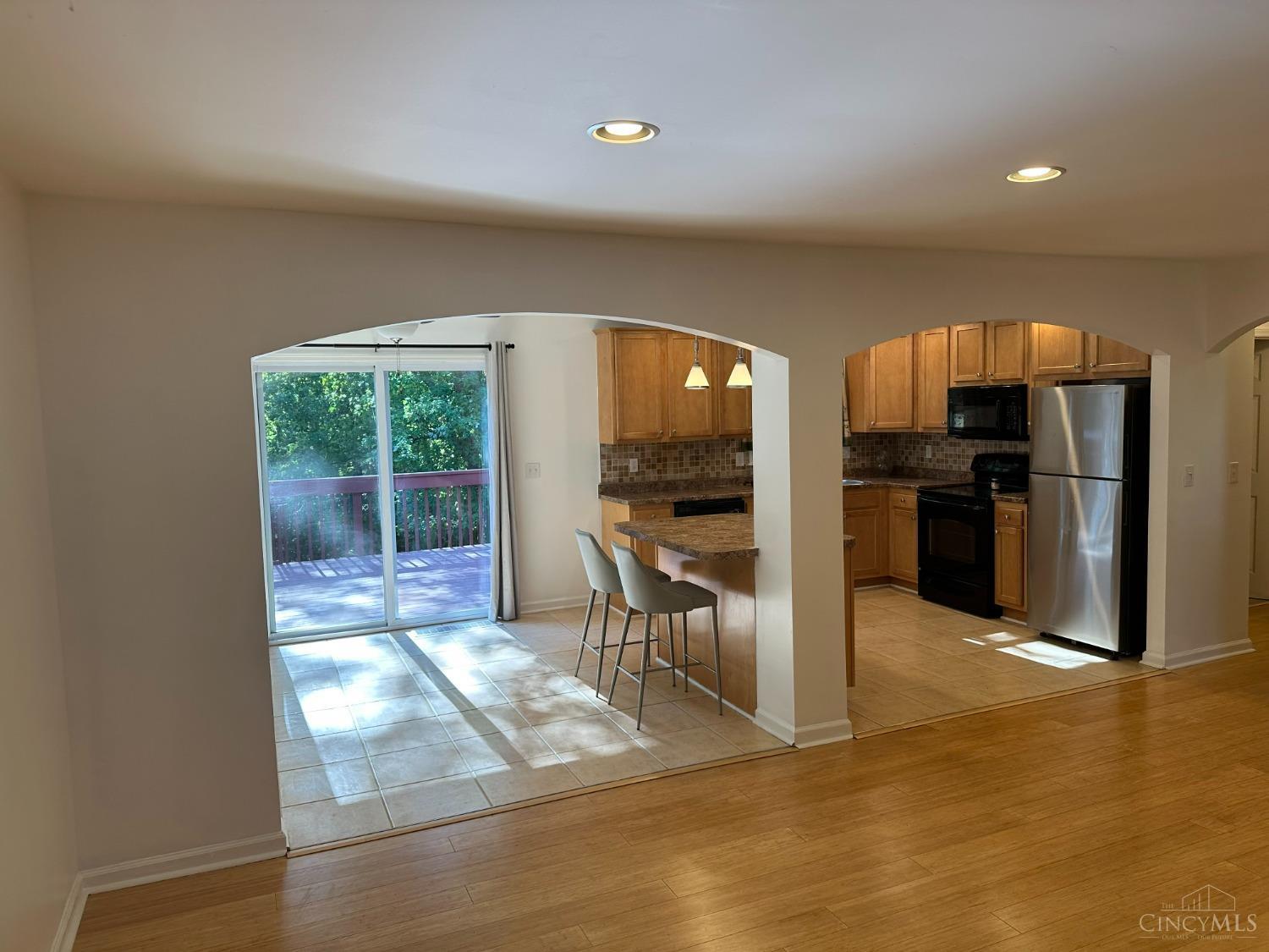 877 Martini Road Cincinnati, OH 45233 - Photo 4 of 19 Gallery Image 4