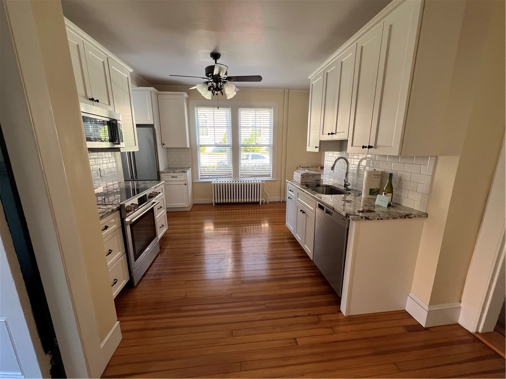 16 Bull Street, Unit 1 Newport, RI 02840 - Photo 14 of 28