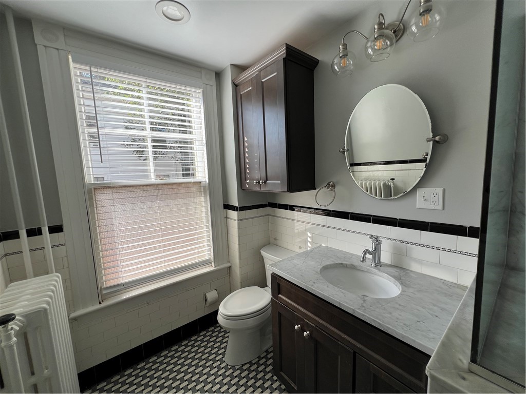 16 Bull Street, Unit 1 Newport, RI 02840 - Photo 26 of 28