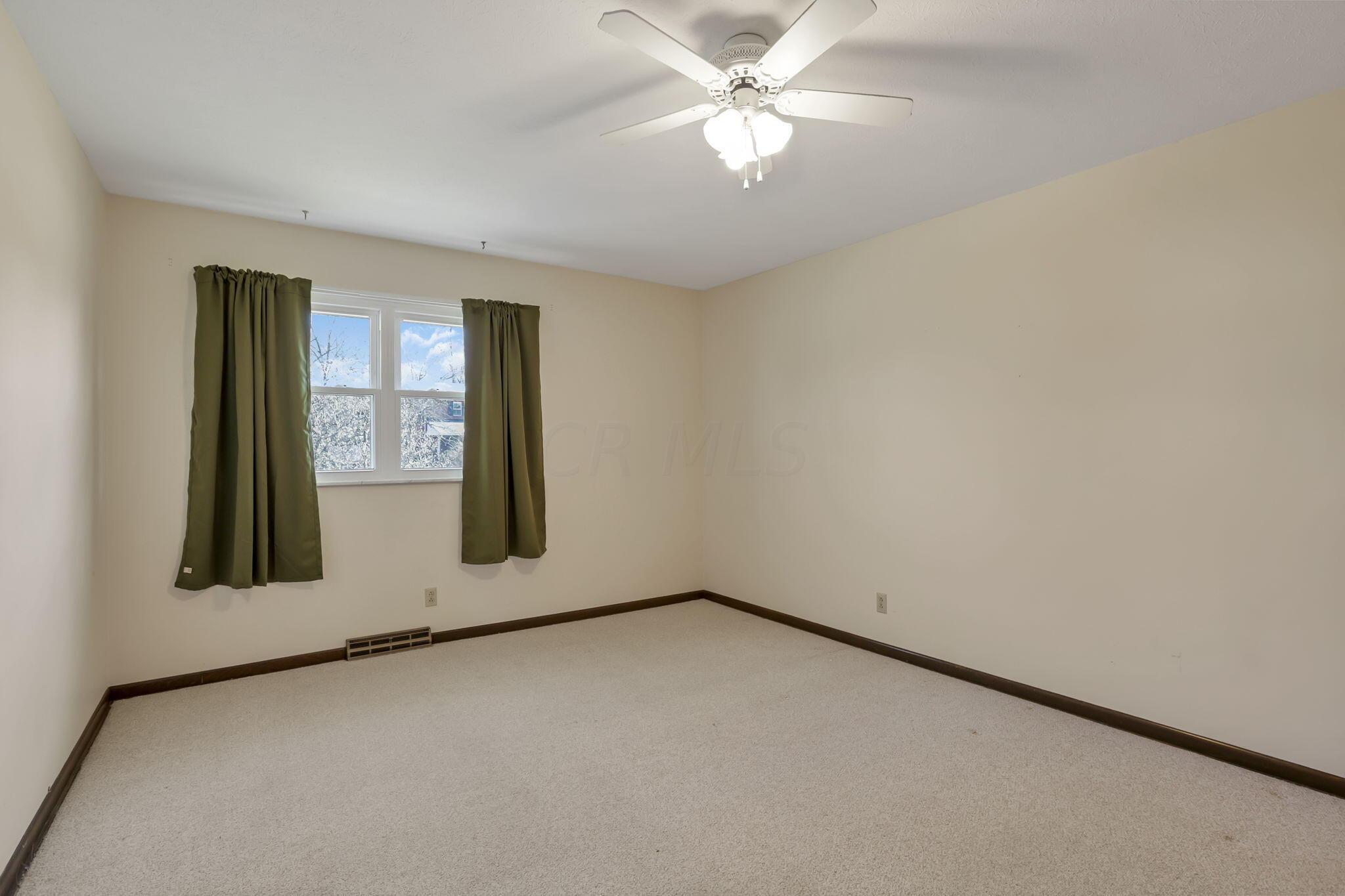 743 Strawberry Hill Road West Columbus, OH 43213 - Photo 30 of 54 34-web-or-mls-IMG_5522