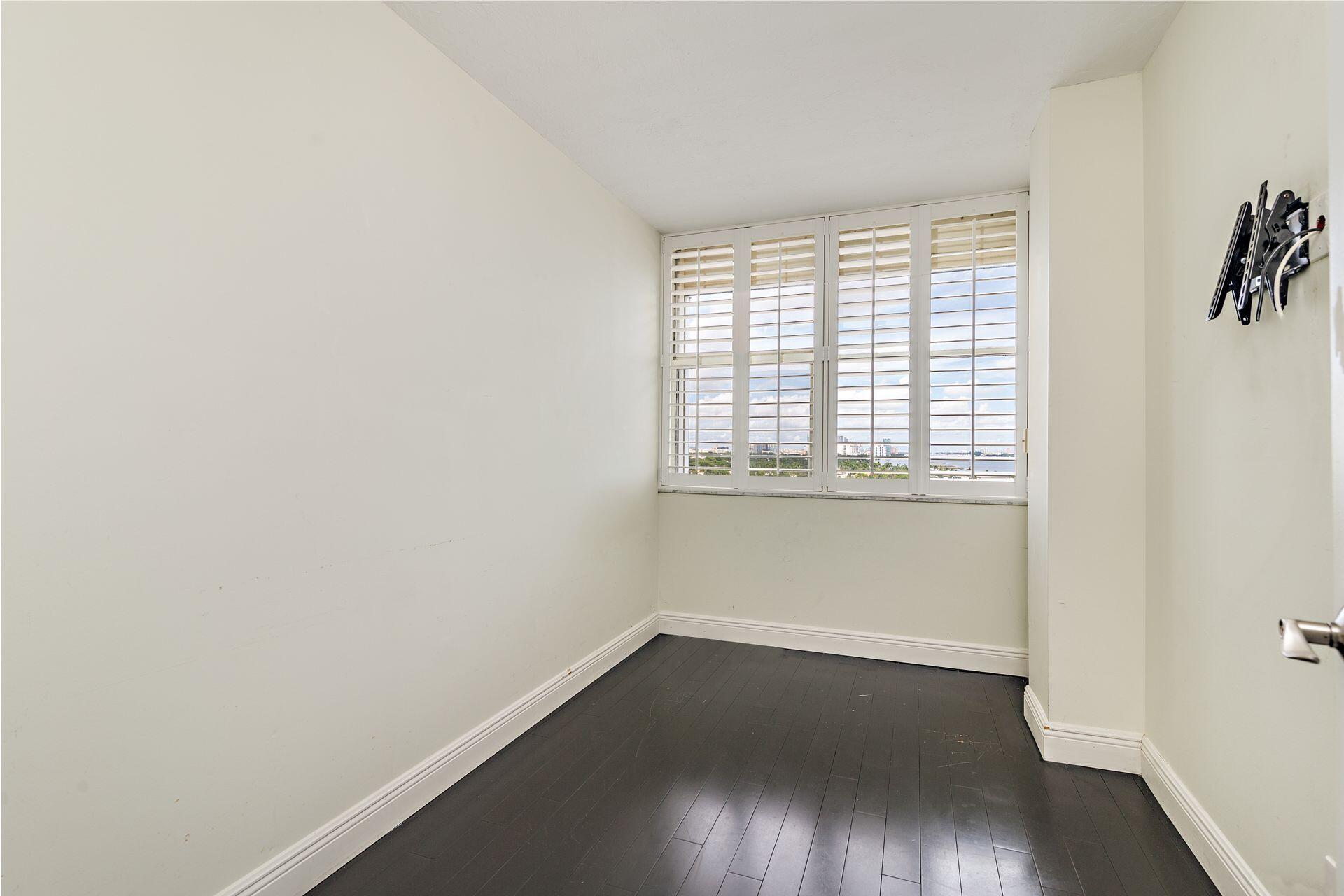 3800 Washington Road, Unit 1209 West Palm Beach, FL 33405 - Photo 13 of 23 11