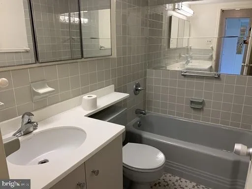 $1,450 | 2401 Pennsylvania Avenue, Unit 1617, Wilmington, DE 19806
