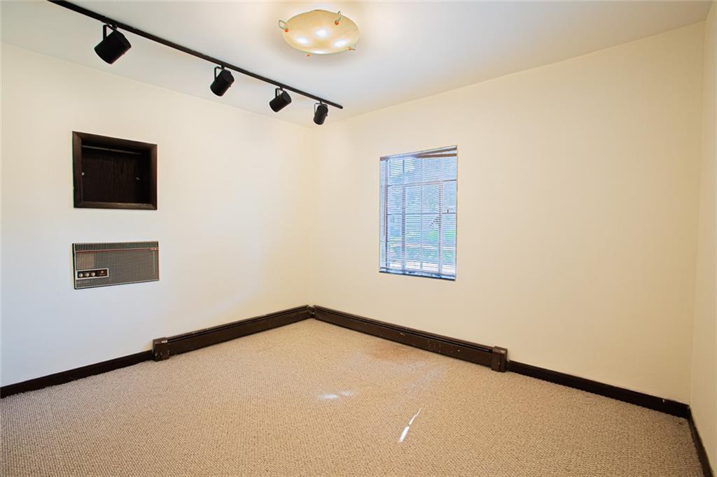 403 Woodside Road Pittsburgh, PA 15221 - Photo 13 of 25 Gallery Image 13