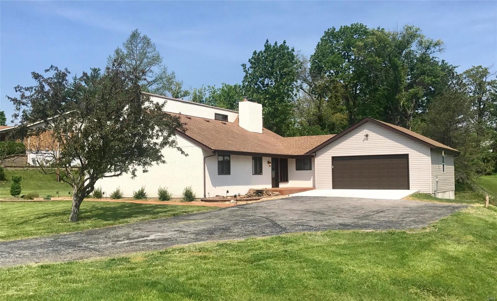 4133 Ringer Road St. Louis, MO 63129 - Photo 1 of 35 Gallery Image 1