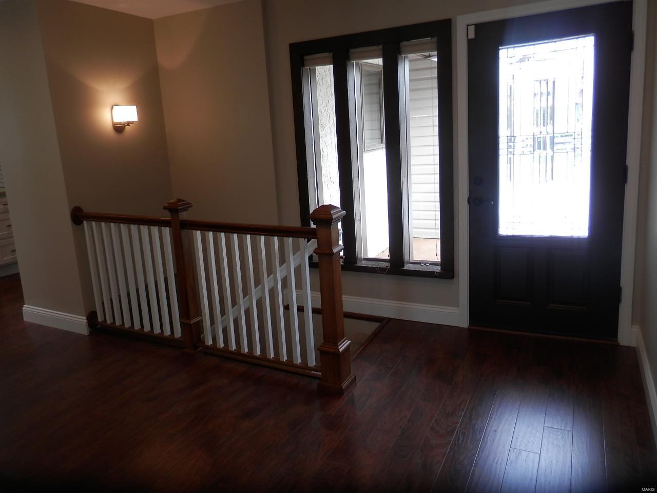 4133 Ringer Road St. Louis, MO 63129 - Photo 4 of 35 Gallery Image 4