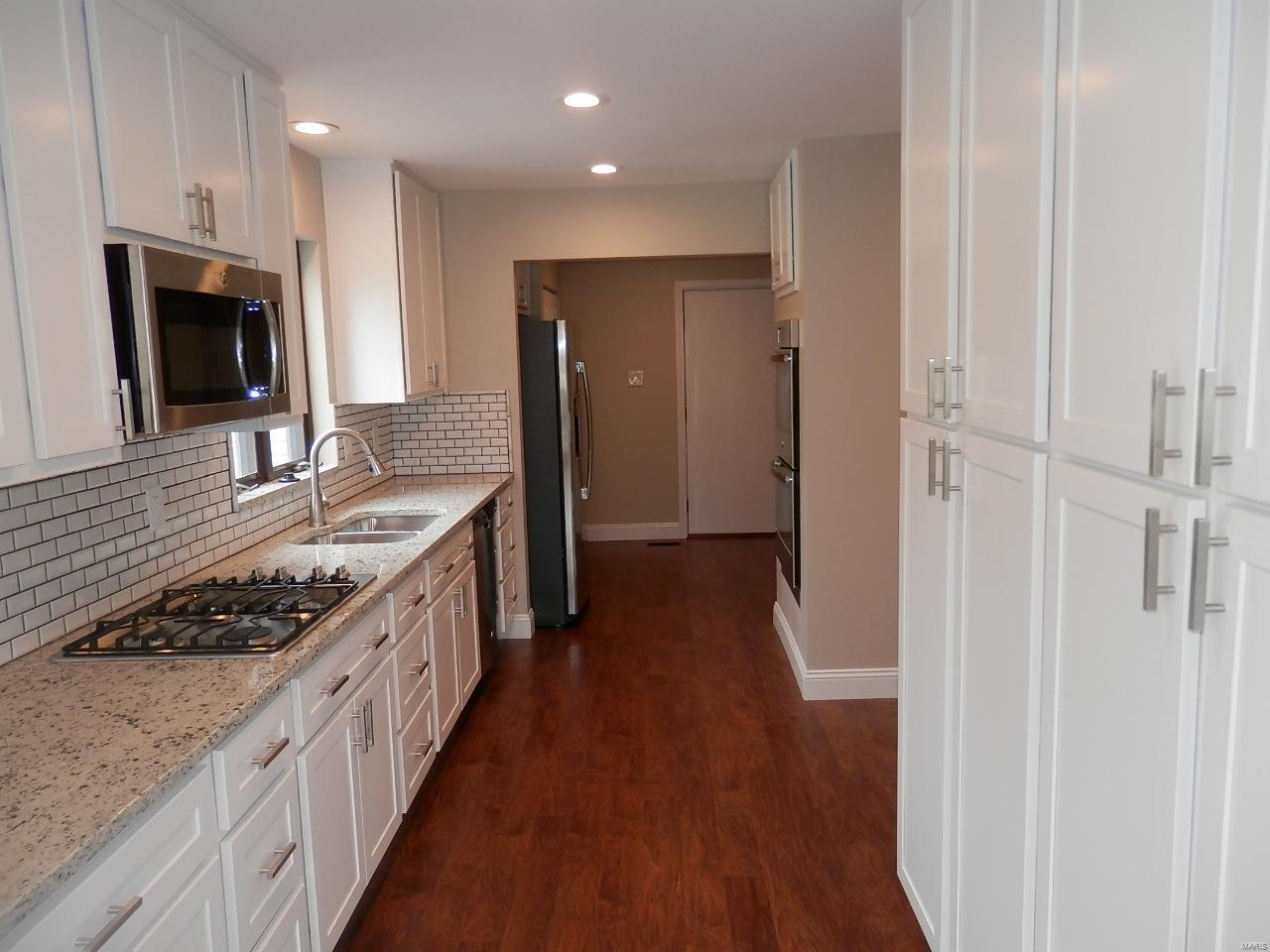 4133 Ringer Road St. Louis, MO 63129 - Photo 9 of 35 Gallery Image 9