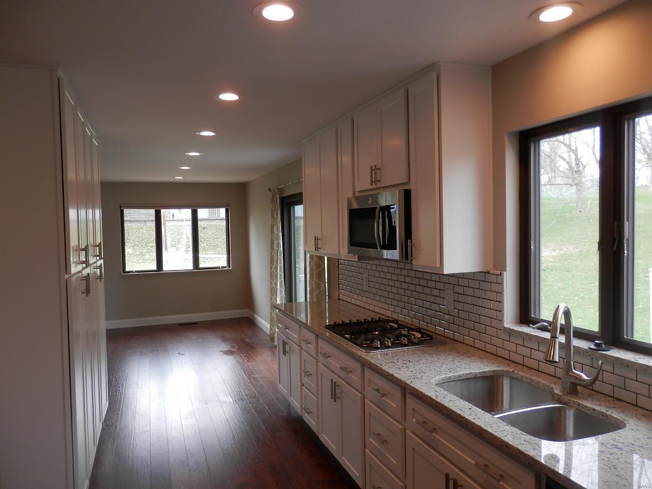 4133 Ringer Road St. Louis, MO 63129 - Photo 10 of 35 Gallery Image 10