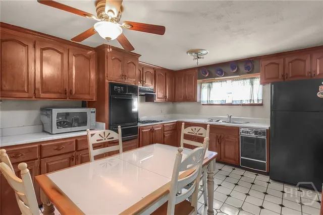 $599,900 | 5021 Augusta Road, Garden City, GA 31408