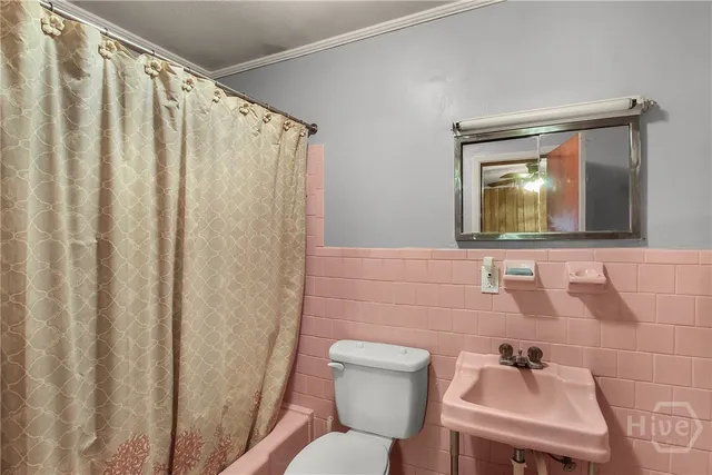 $599,900 | 5021 Augusta Road, Garden City, GA 31408