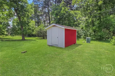 $599,900 | 5021 Augusta Road, Garden City, GA 31408