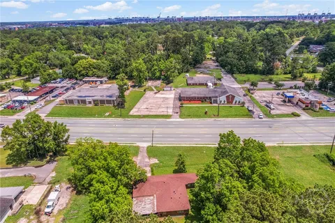 $599,900 | 5021 Augusta Road, Garden City, GA 31408