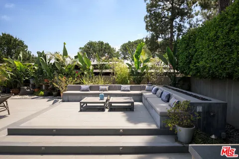 $6,995,000 | 1270 Lago Vista Drive, Beverly Hills, CA 90210