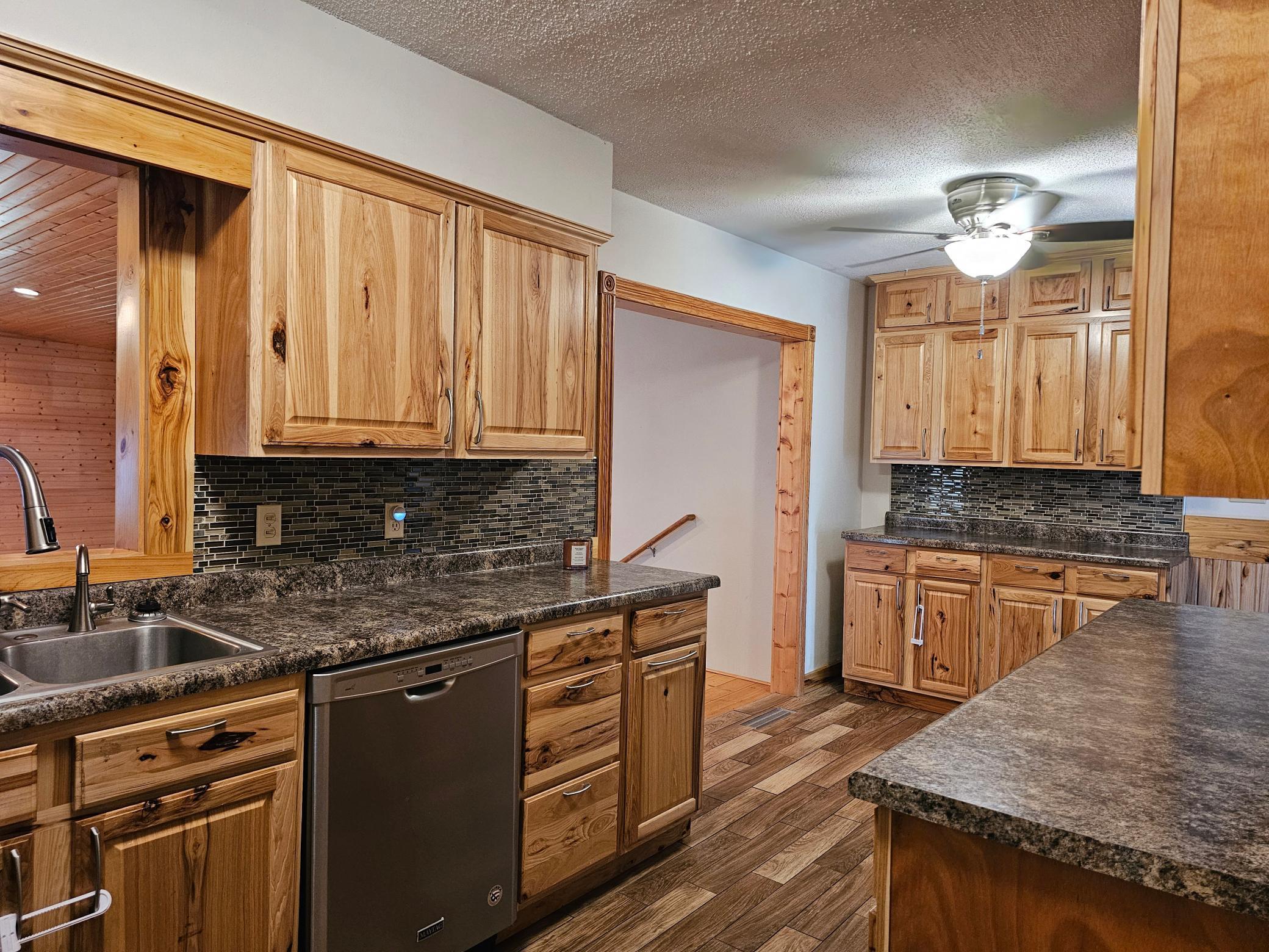 804 6th Avenue Southeast Pipestone, MN 56164 - Photo 12 of 44