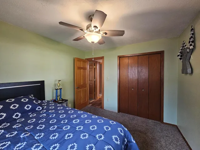 $325,000 | 804 6th Avenue Southeast, Pipestone, MN 56164