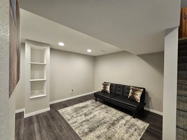 $325,000 | 804 6th Avenue Southeast, Pipestone, MN 56164